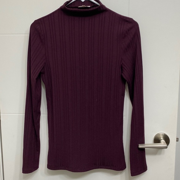 Wilfred Free Mockneck - Picture 1 of 4